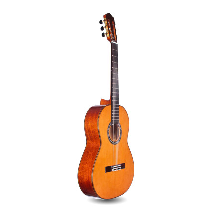 Cordoba C9 Parlor with bag