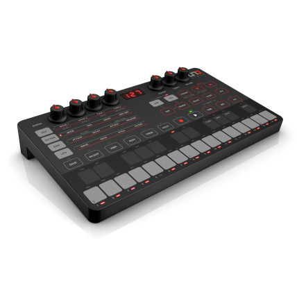 IK Multimedia Uno Synth